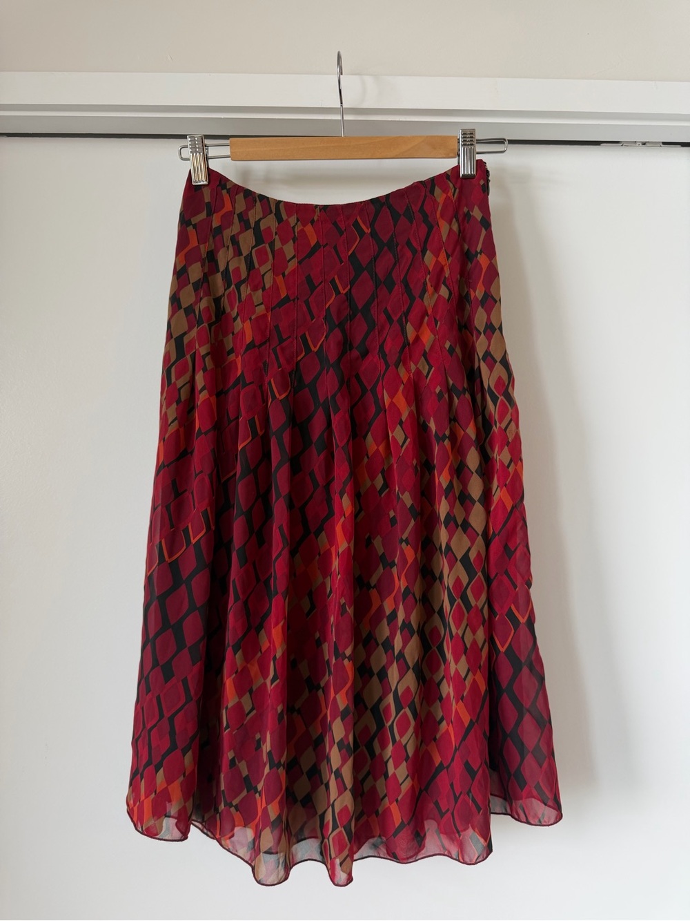 le chateau Red Multi-Tone Geometric A-Line Skirt